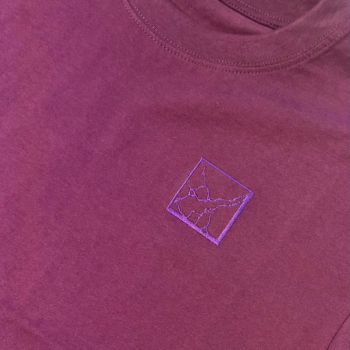 Tile Square - Square Logo Tee Plum