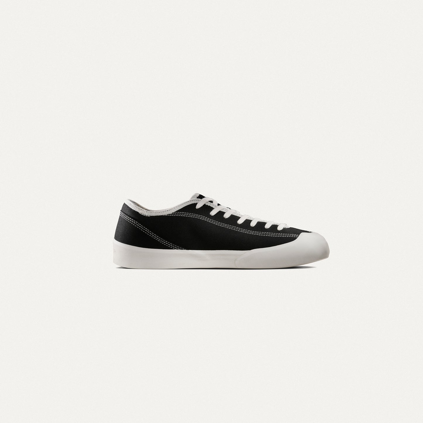 Village PM - 1:30PM Black / Whisper White
