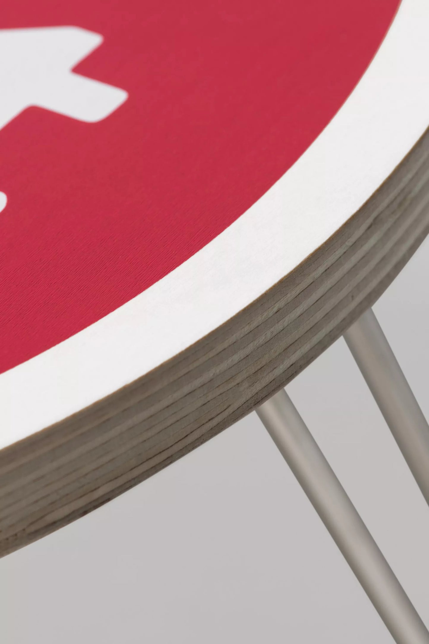Carhartt - Heart Folding Table Scarlet / White