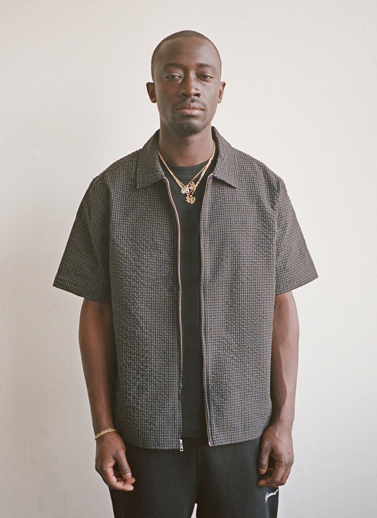 Grand Collection - Seersucker Short Sleeve Zip Up Shirt Black