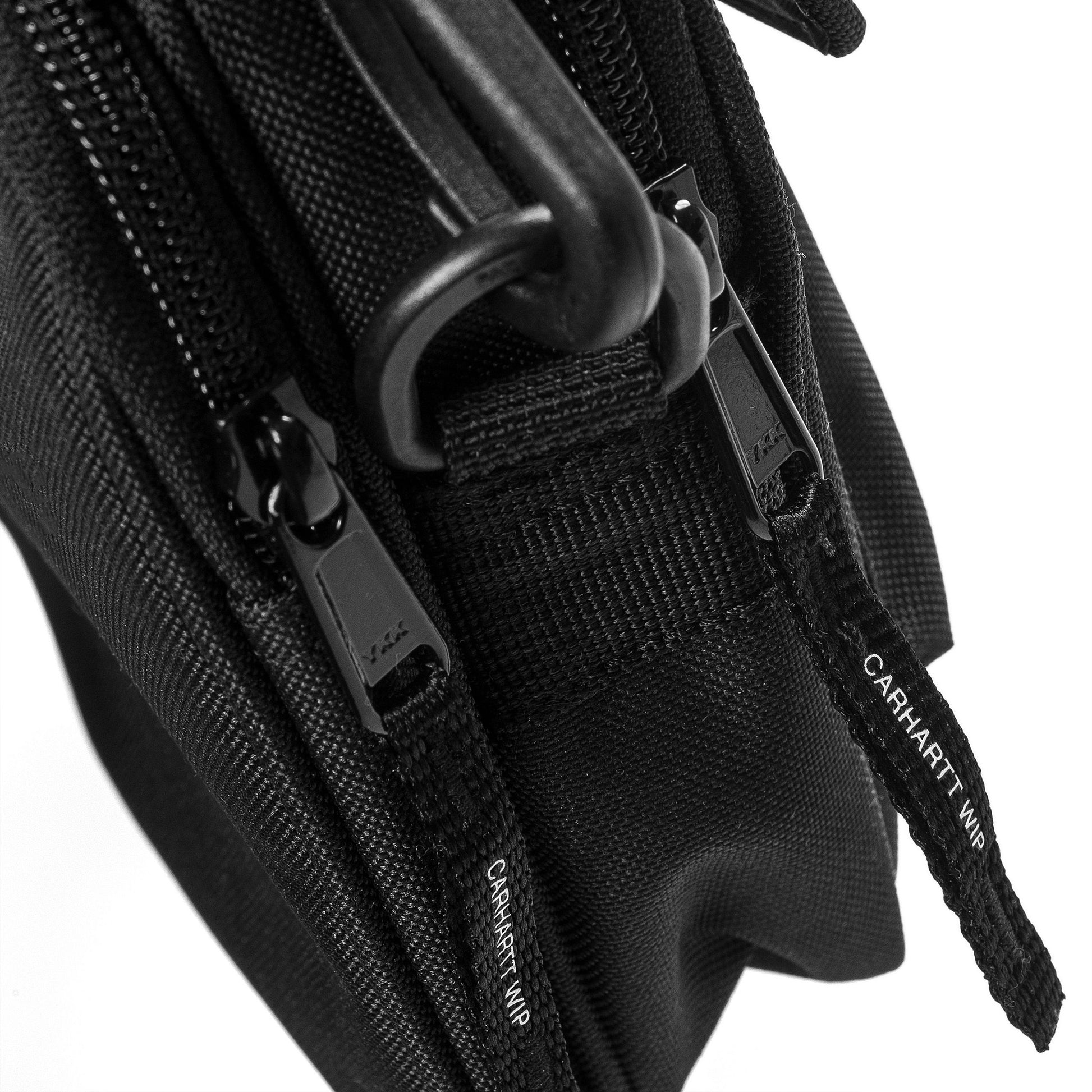 Carhartt WIP essential laukku, vetoketju, kaksi taskua