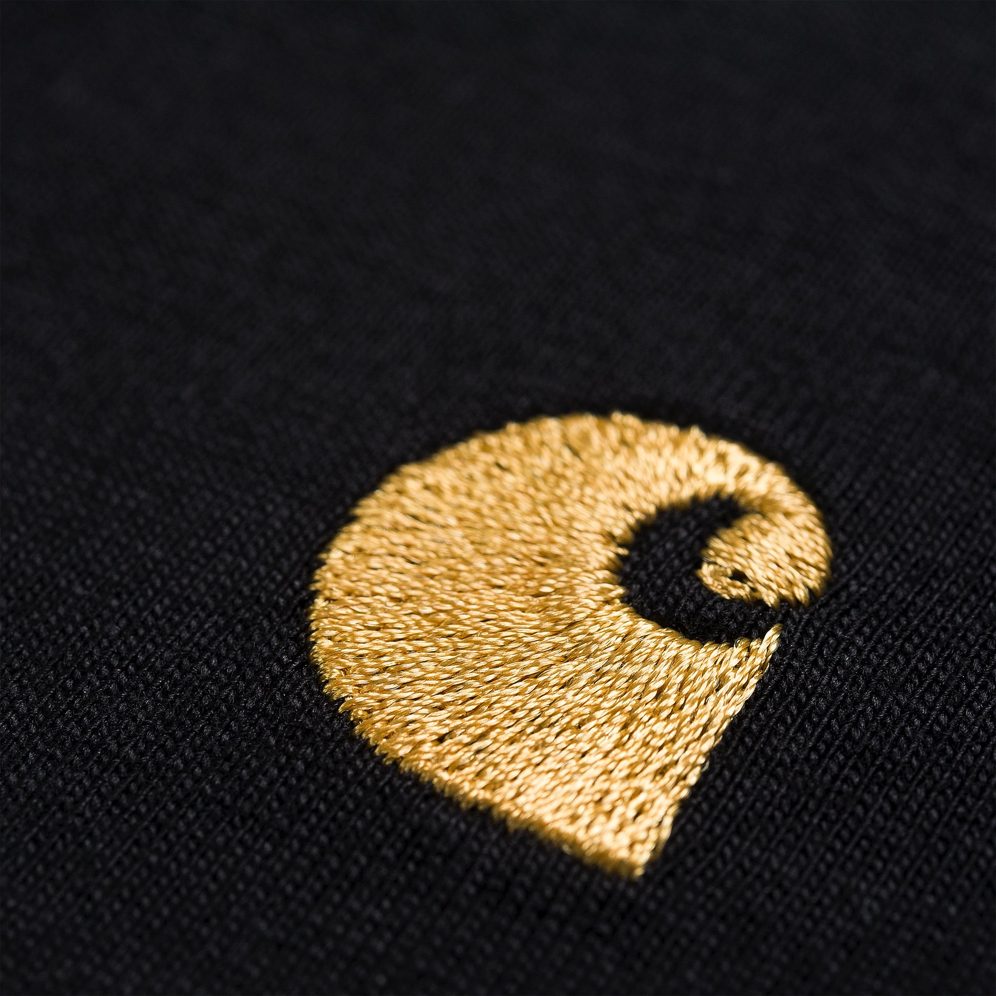 Carhartt WIP chase t-paita, kultainen C-logo rinnassa